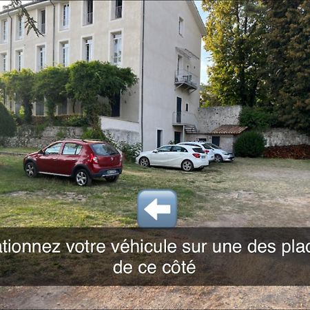 Les Glycines, Charmant Studio Au Calme Dans Batisse De Maitre Proche Du Centre Ville Parking Gratuit Digne-les-Bains Εξωτερικό φωτογραφία