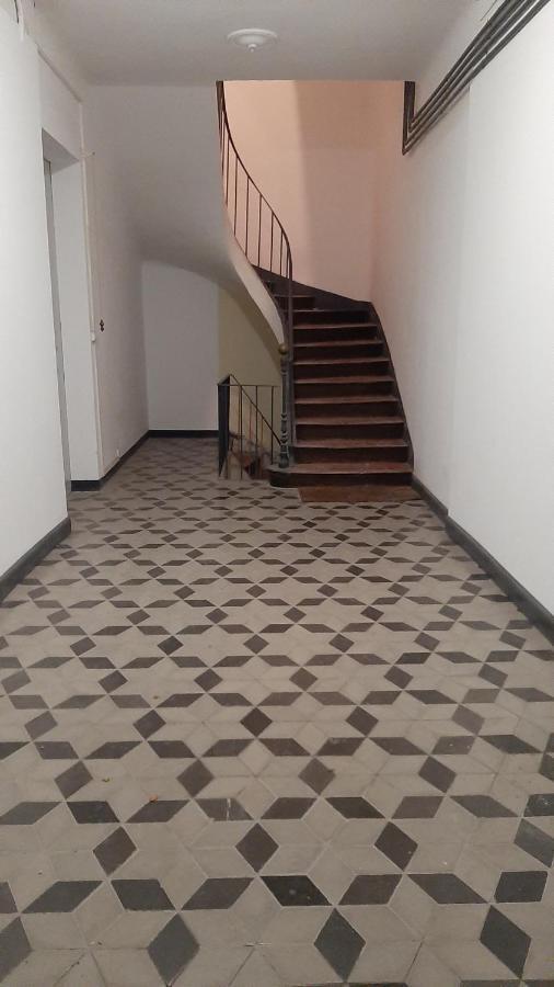 Les Glycines, Charmant Studio Au Calme Dans Batisse De Maitre Proche Du Centre Ville Parking Gratuit Digne-les-Bains Εξωτερικό φωτογραφία
