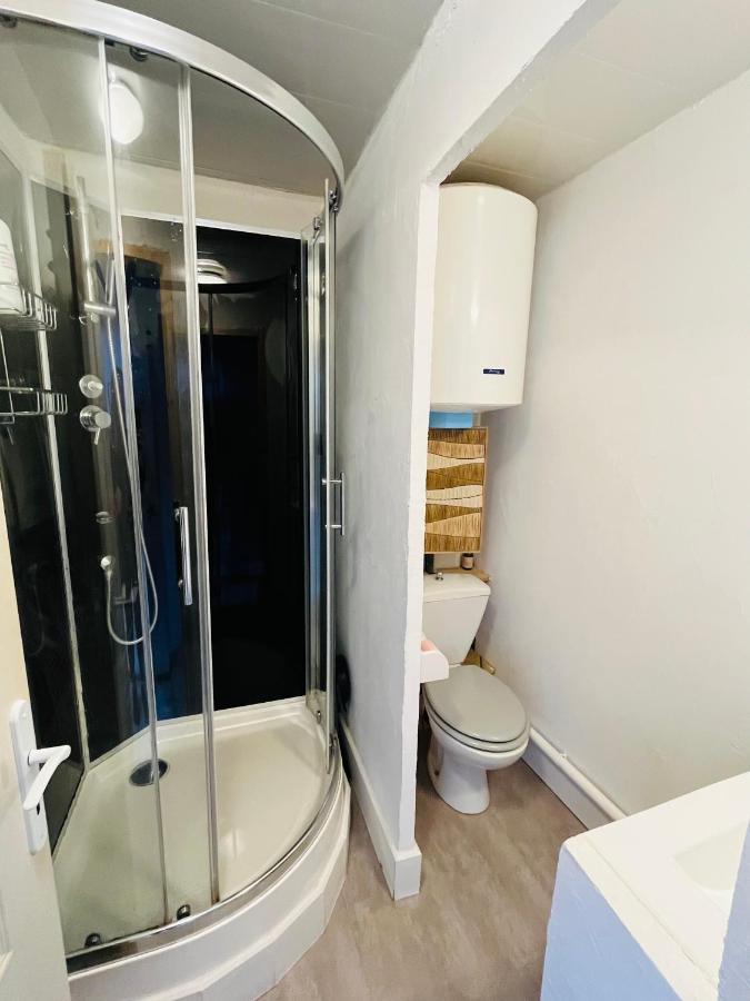 Les Glycines, Charmant Studio Au Calme Dans Batisse De Maitre Proche Du Centre Ville Parking Gratuit Digne-les-Bains Εξωτερικό φωτογραφία